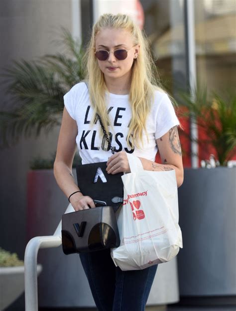 Sophie Turner Style Clothes Outfits And Fashion• Page 50 Of 64