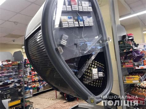 В Мариуполе задержали любителя помахать топором в супермаркете