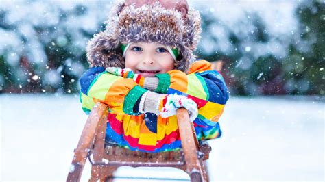 25 Outdoor Winter Activities For Kids Des Moines Parent