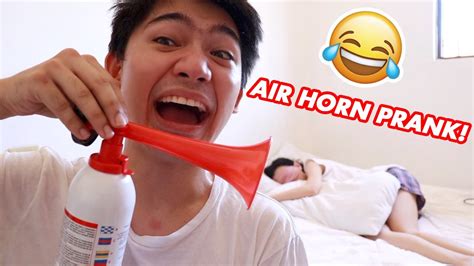 Air Horn Prank Kay Love Gising Na We Duet Youtube