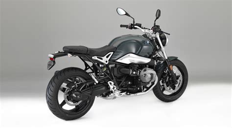 The circular headlamp with chrome ring, a varnished housing and the new circular tachometer influence. BMW R nine T Pure 1200 ABS 2020, Philippines Price, Specs ...