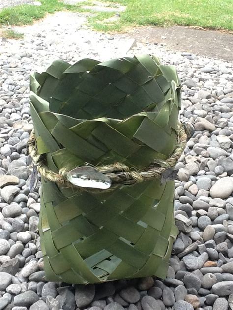 Harakeke Kono Undressed Flax Basket Made By Delwyn Mcmanus Nz Flax