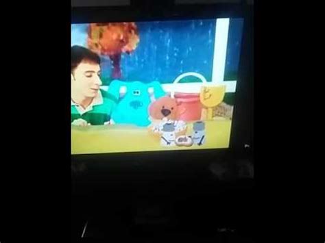 Blue's clues is a nicktoon that is centered around activities to help preschoolers learn. Blue's clues what that sound credits - YouTube