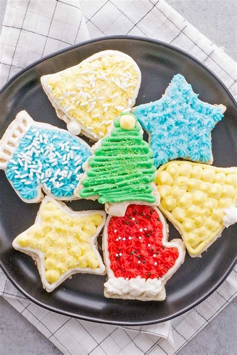 Christmas Cutout Cookies With Buttercream Frosting Mighty Mrs Super