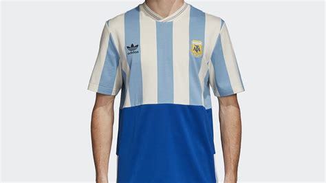 Fifa 18 seleções de um jogador só! Adidas Originals lança camisa em homenagem à Seleção ...