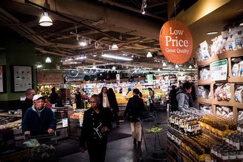 Whole foods market on amazon. Amazon to Buy Whole Foods for $13.4 Billion - The New York ...