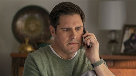 Laurence Richardson Played By Rich Sommer On Run Official Website For