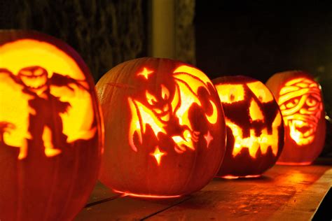 Immagini E Gif Di Halloween Spooky Halloween Pictures Pumpkin Carving