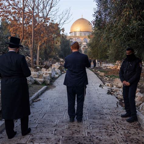 A Sacred Jerusalem Site Becomes A Flashpoint With Israels Rightward