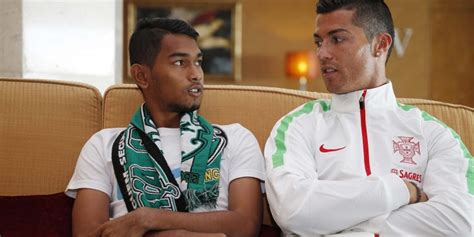 For more information and source, see on this link : Berita Bola - Anak Angkat Ronaldo Gabung PS TNI ...