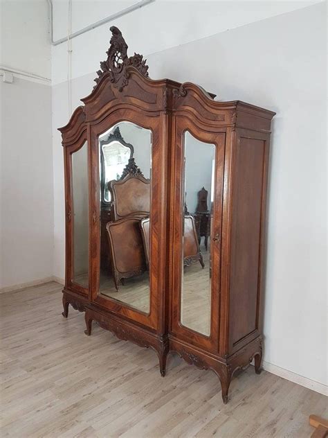 19th Century Italian Louis Xv Rococò Style Wood Carved Bedroom Set