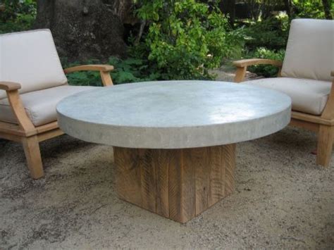 This coffee table makes a modern statement indoors or in protected outdoor spaces. This concrete block coffee table would be perfect for an ...