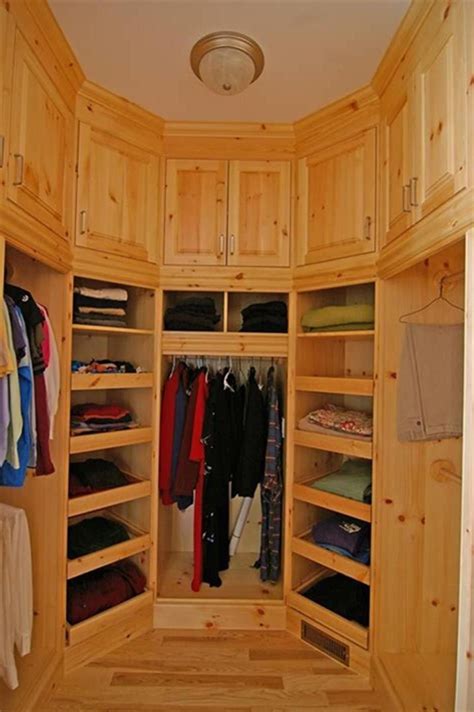 30 Walk In Closet Organization Ideas