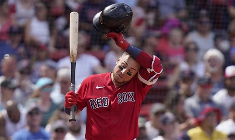 Los Red Sox De Boston Envían A Christian Vázquez A Los Astros De