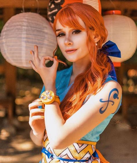 nami swannnnn 🍊 amazing costume and log pose by ezcosplay nami cosplay one piece cosplay