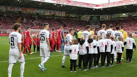 Der sc freiburg soll ein neues stadion bekommen. Kurios: SC Freiburg darf Stadion abends nicht nutzen ...