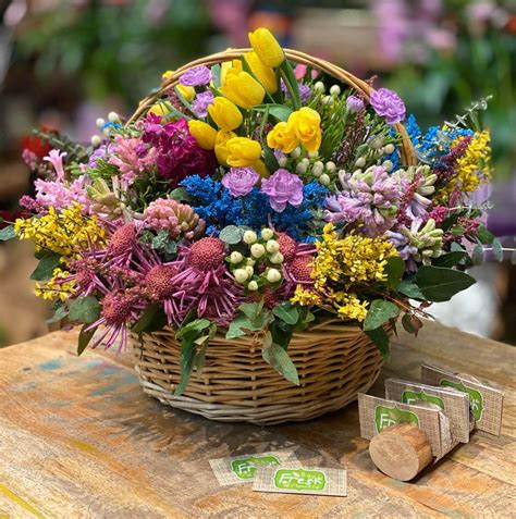 T Of Spring Basket With Seasonal Flowers Buy In Vancouver Fresh