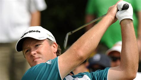 marcus fraser takes lead at australian open