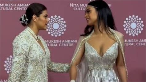 Always Embarrasses Her Mother This Act Of Daughter Nysa With Kajol