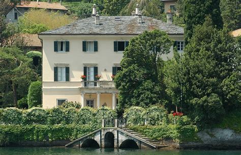 Take A Peek At George And Amal Clooneys Gorgeous Mansion In Italy