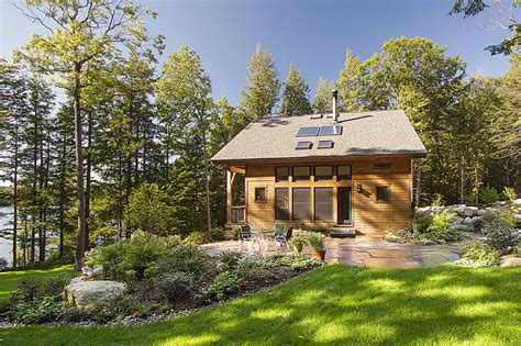 Hayloft, garage and a nice. Should I Build a Single-Story or Two-Story House? | Bensonwood