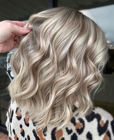 Adding Lowlights To Your Blondes This Fall Season Share Your Favorite