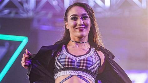 20 Year Old Roxanne Perez Makes Wwe Main Roster Debut