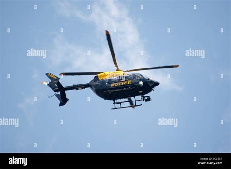 Metropolitan Police Helicopter In Flight Above London Stock Photo Alamy