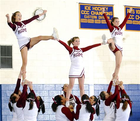 Cheerleaders Bristol Central High School 6247 Members Of T Flickr