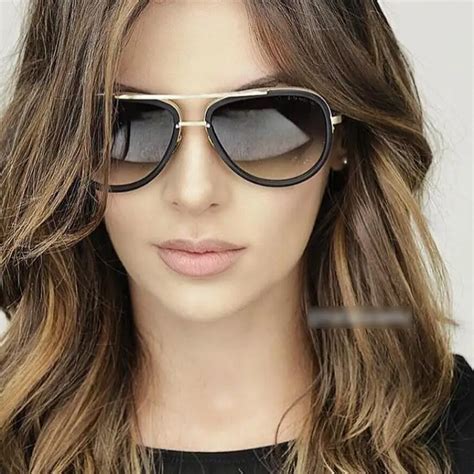 2016 Star Same Paragraph Sunglasses Women Men Metal Big Square Frame Sun Glasses Brand Designer