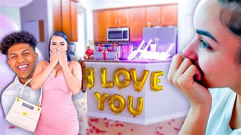 I Woke My Girlfriend Up With An Amazing 3 Year Anniversary Surprise Youtube