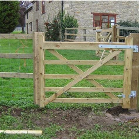 Post And Rail Fencing