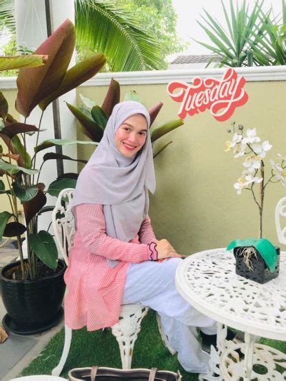 Immersive online lessons for all ages. "Saya tekad tak mahu kahwin apatah lagi dengan suami orang ...