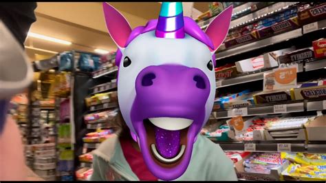 Unicorn Wants Candy At Cicrlek Youtube