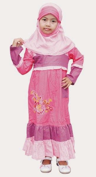 Busana muslim terbaru modell anak anak terus berkembang. Model Baju Muslim Modern Terbaru untuk Putri Anda