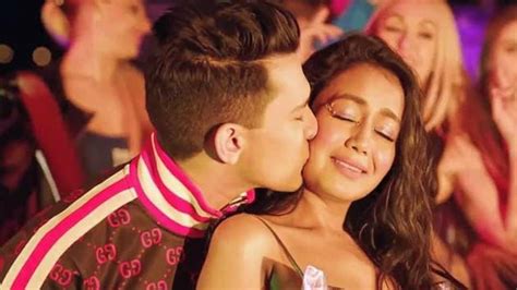 Indian Idol 11 Aditya Narayan Neha Kakkars Leaked ‘wedding Video