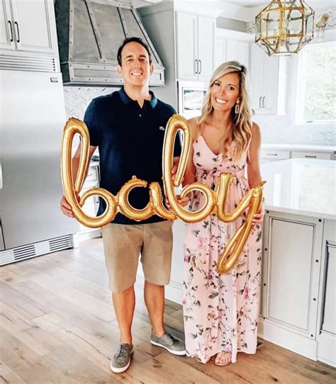 21 gorgeous and classy pregnancy announcement ideas just simply mom