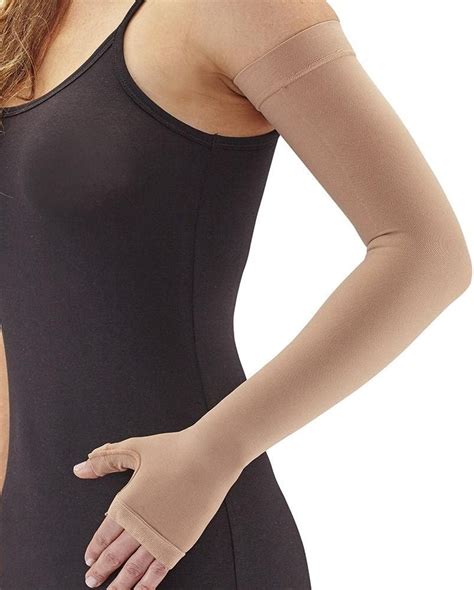 ames walker aw style 707 lymphedema armsleeve w gauntlet 20 30 mmhg firm compression