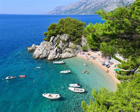 La croatie c'est la mer chaude et transparente, le soleil et les terrasses avec vue sur la mer, la 6 conseils pour votre voyage en croatie. Voyage en Dalmatie, Croatie : Voyages My Europa
