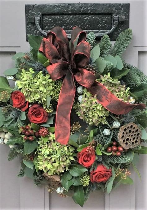 Contemporary Christmas Wreath Kendalls Florist