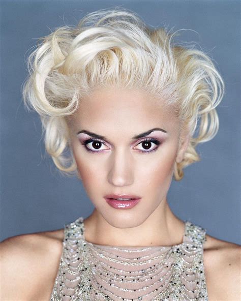 Gwen Stefani By Michael Thompson Gwen Stefani Hair Short Hair Styles Hair Beauty
