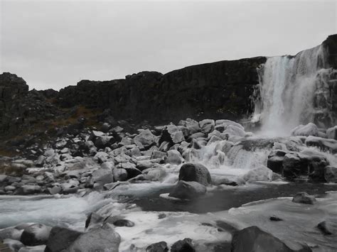 Icelands Frozen Waterfall Thingvellir National Park Image Id 4529