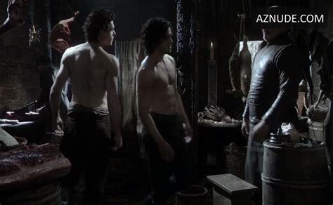 Alfie Allen Kit Harington Richard Madden Shirtless Scene In Game Of Thrones Aznude Men