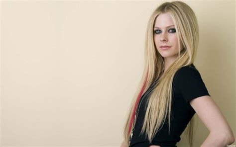 avril lavigne wallpaper 70 wallpapers hd wallpapers