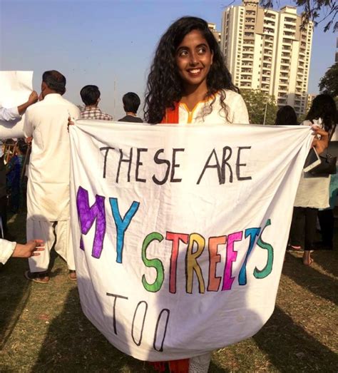 Thousands Of Women March For Equality In Karachi Pakistan Pakistan