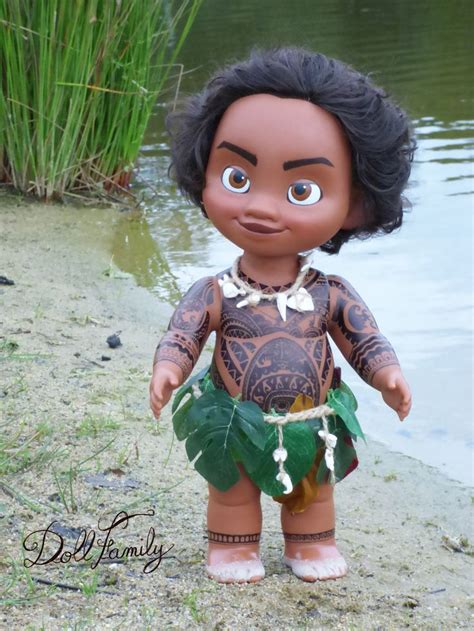 If that's true, everything else in that movie needs to be mentally adjusted for scale. Poupée Disney Animator's OOAK Maui de Vaiana / Moana (avec ...