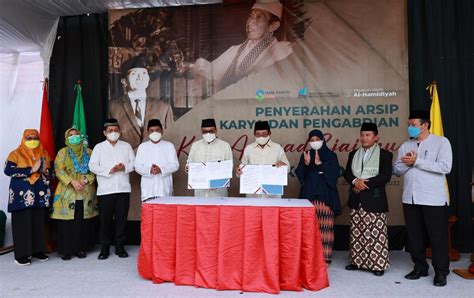 Peringatan Hari Santri Yayasan Islam Al Hamidiyah Serahkan Arsip Kiai