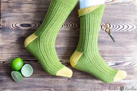 A Basic Ribbed Sock Knitting Pattern For Men And Women In Two Colors Free