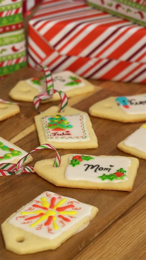 Create Gorgeous Holiday Name Tags From Simple Iced Sugar Cookies Iced