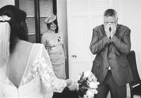 Should You Use ‘first Look Wedding Photos Dj Brian Anderson